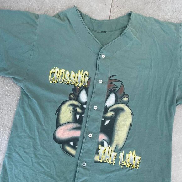 Vintage 90s Tasmanian Devil "Crossing the line" Baseball Jersey MLB Looney Toons - Picture 2 of 7